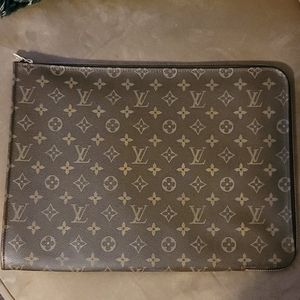 Authentic Vintage Louis Vuitton portfolio